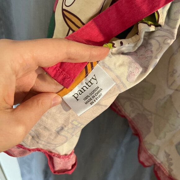 "It's Wine O'clock Somewhere" Apron - Picture 3 of 5